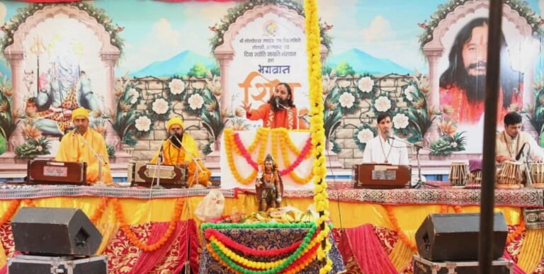 कालाकोट : सोलकी में शिव कथा के चतुर्थ दिवस में पार्वती जन्म बहुत  हर्षोल्लास के साथ मनाया गया।